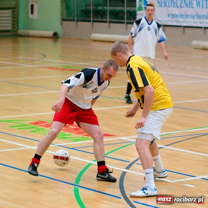 Zdjęcie w galerii na portalu naszraciborz.pl: Iras Team lepszy od Płomienia. Węglowski rozbił Zjednoczonych wiadomości z regionu