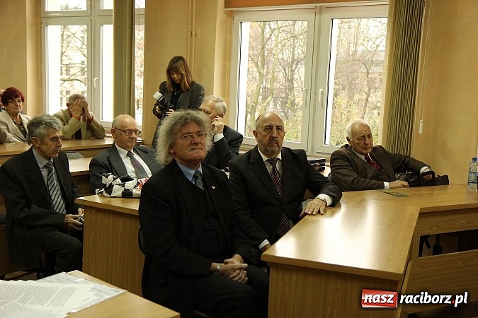 Zdjęcie w galerii na portalu naszraciborz.pl: Cichy i wielki prof. Aleksander Orłowski. Wspaniały nauczyciel, troskliwy ojciec wiadomości z regionu