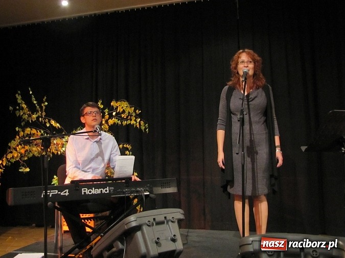 Zdjęcie w galerii na portalu naszraciborz.pl: Poezja i proza po raz trzeci w polsko-czeskim wydaniu wiadomości z regionu