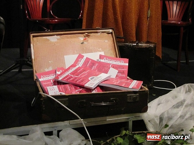 Zdjęcie w galerii na portalu naszraciborz.pl: Poezja i proza po raz trzeci w polsko-czeskim wydaniu wiadomości z regionu