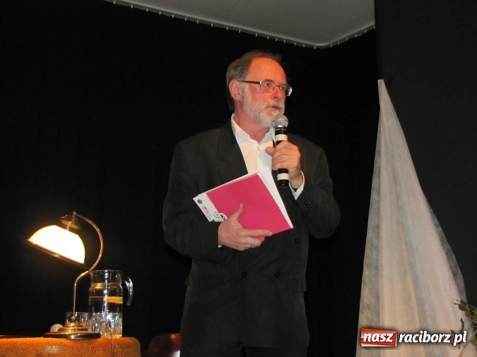 Zdjęcie w galerii na portalu naszraciborz.pl: Poezja i proza po raz trzeci w polsko-czeskim wydaniu wiadomości z regionu