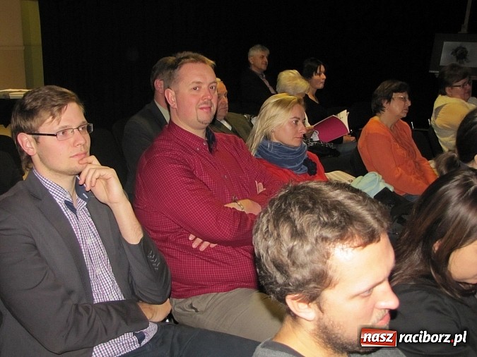 Zdjęcie w galerii na portalu naszraciborz.pl: Poezja i proza po raz trzeci w polsko-czeskim wydaniu wiadomości z regionu