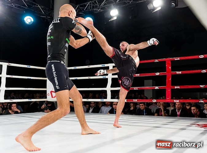 Zdjęcie w galerii na portalu naszraciborz.pl: Fight Exclusive Night Wrocław - walka Damiana Kłoska wiadomości z regionu