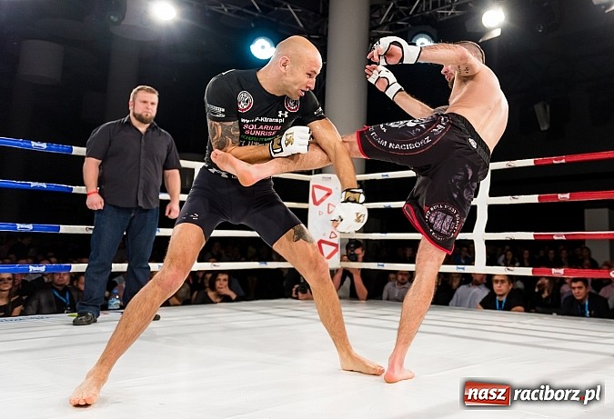 Zdjęcie w galerii na portalu naszraciborz.pl: Fight Exclusive Night Wrocław - walka Damiana Kłoska wiadomości z regionu