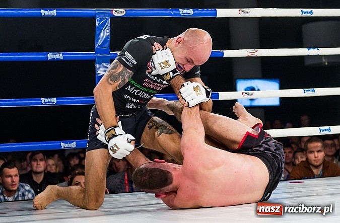 Zdjęcie w galerii na portalu naszraciborz.pl: Fight Exclusive Night Wrocław - walka Damiana Kłoska wiadomości z regionu