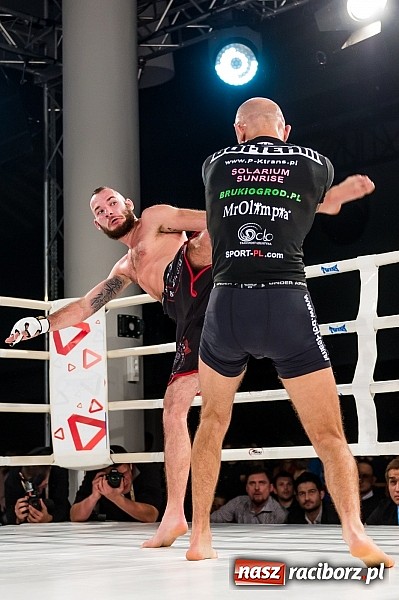 Zdjęcie w galerii na portalu naszraciborz.pl: Fight Exclusive Night Wrocław - walka Damiana Kłoska wiadomości z regionu