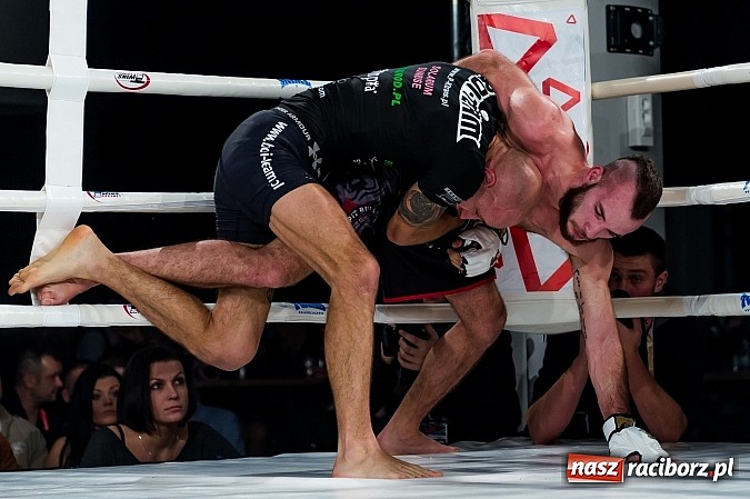 Zdjęcie w galerii na portalu naszraciborz.pl: Fight Exclusive Night Wrocław - walka Damiana Kłoska wiadomości z regionu