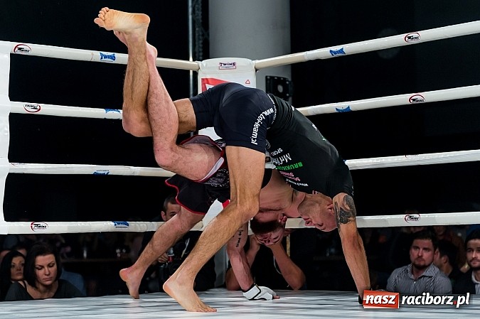 Zdjęcie w galerii na portalu naszraciborz.pl: Fight Exclusive Night Wrocław - walka Damiana Kłoska wiadomości z regionu