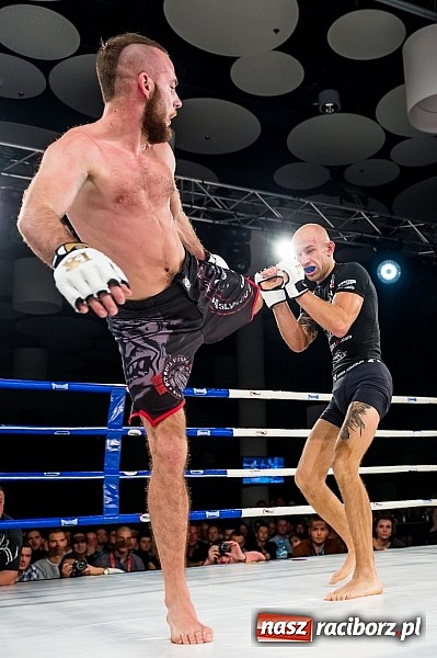 Zdjęcie w galerii na portalu naszraciborz.pl: Fight Exclusive Night Wrocław - walka Damiana Kłoska wiadomości z regionu