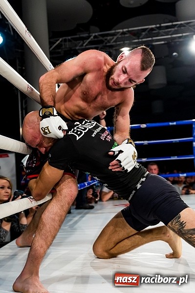 Zdjęcie w galerii na portalu naszraciborz.pl: Fight Exclusive Night Wrocław - walka Damiana Kłoska wiadomości z regionu
