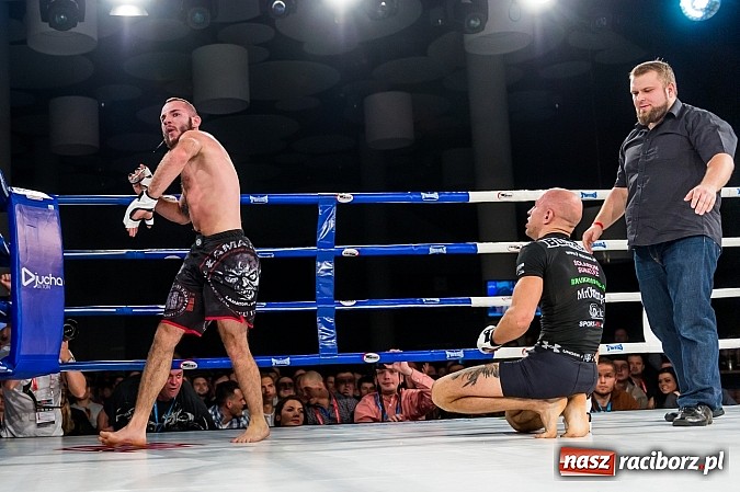 Zdjęcie w galerii na portalu naszraciborz.pl: Fight Exclusive Night Wrocław - walka Damiana Kłoska wiadomości z regionu