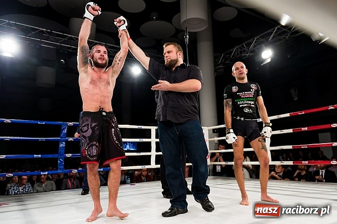 Zdjęcie w galerii na portalu naszraciborz.pl: Fight Exclusive Night Wrocław - walka Damiana Kłoska wiadomości z regionu