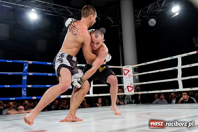 Zdjęcie w galerii na portalu naszraciborz.pl: Fight Exclusive Night Wrocław - walka Damiana Kłoska wiadomości z regionu