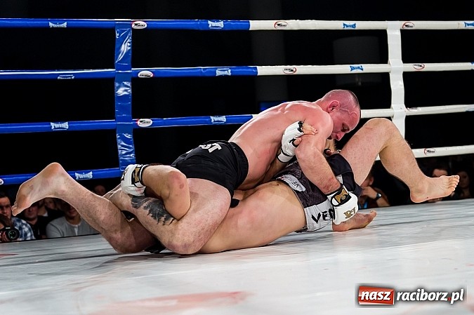 Zdjęcie w galerii na portalu naszraciborz.pl: Fight Exclusive Night Wrocław - walka Damiana Kłoska wiadomości z regionu