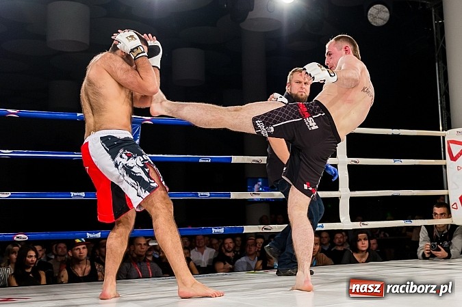 Zdjęcie w galerii na portalu naszraciborz.pl: Fight Exclusive Night Wrocław - walka Damiana Kłoska wiadomości z regionu