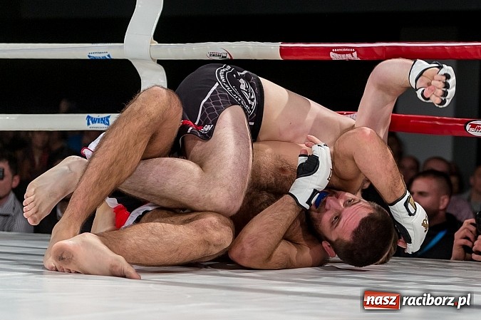 Zdjęcie w galerii na portalu naszraciborz.pl: Fight Exclusive Night Wrocław - walka Damiana Kłoska wiadomości z regionu