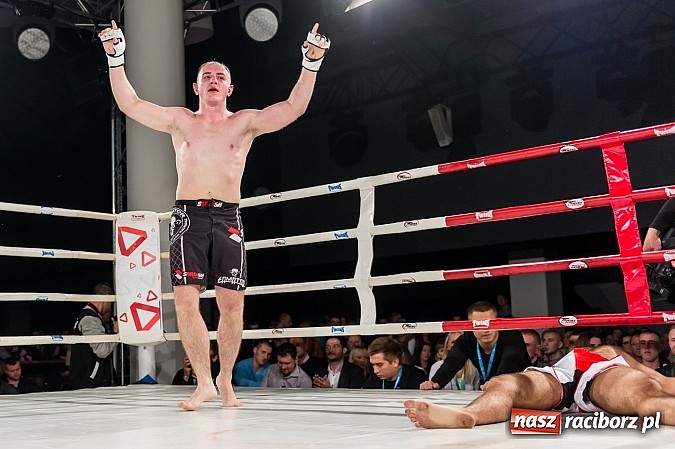 Zdjęcie w galerii na portalu naszraciborz.pl: Fight Exclusive Night Wrocław - walka Damiana Kłoska wiadomości z regionu