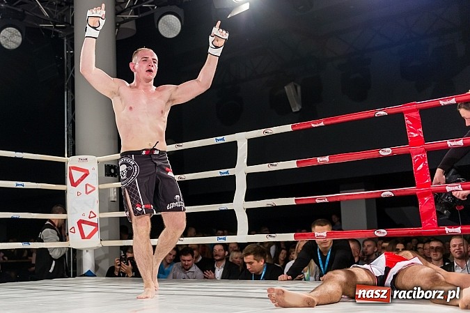 Zdjęcie w galerii na portalu naszraciborz.pl: Fight Exclusive Night Wrocław - walka Damiana Kłoska wiadomości z regionu