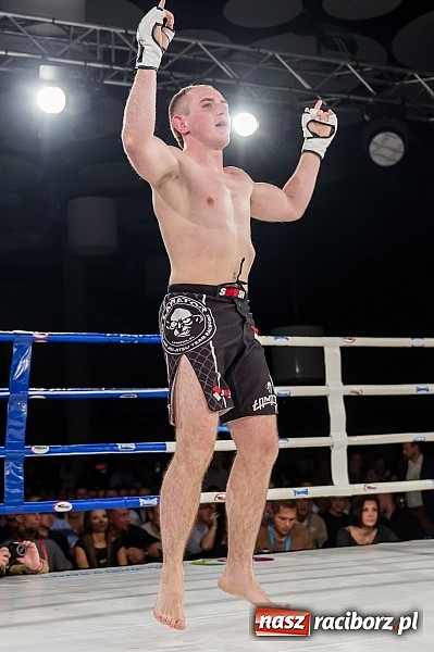 Zdjęcie w galerii na portalu naszraciborz.pl: Fight Exclusive Night Wrocław - walka Damiana Kłoska wiadomości z regionu