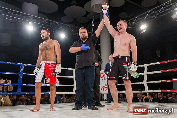 Zdjęcie w galerii na portalu naszraciborz.pl: Fight Exclusive Night Wrocław - walka Damiana Kłoska wiadomości z regionu