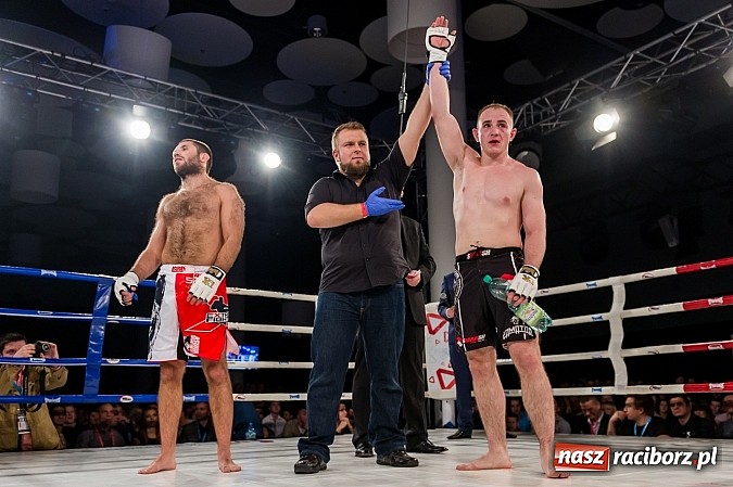 Zdjęcie w galerii na portalu naszraciborz.pl: Fight Exclusive Night Wrocław - walka Damiana Kłoska wiadomości z regionu