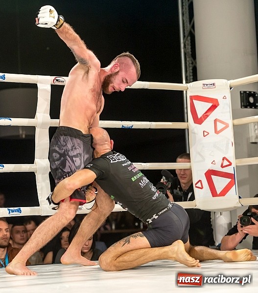 Zdjęcie w galerii na portalu naszraciborz.pl: Fight Exclusive Night Wrocław - walka Damiana Kłoska wiadomości z regionu