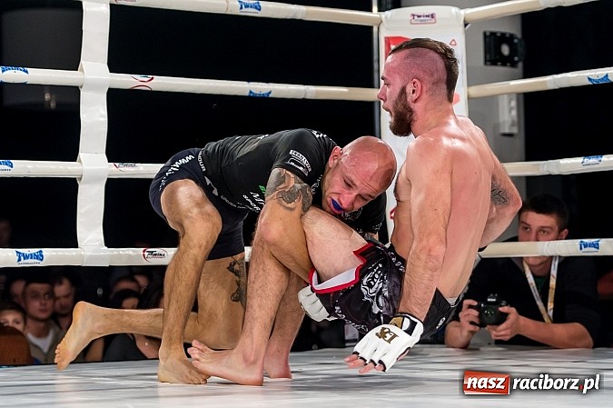 Zdjęcie w galerii na portalu naszraciborz.pl: Fight Exclusive Night Wrocław - walka Damiana Kłoska wiadomości z regionu