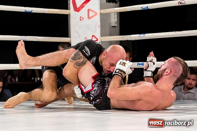 Zdjęcie w galerii na portalu naszraciborz.pl: Fight Exclusive Night Wrocław - walka Damiana Kłoska wiadomości z regionu