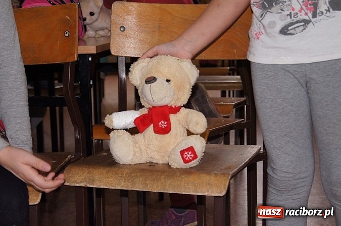 Zdjęcie w galerii na portalu naszraciborz.pl: Przedszkolaki uczą się ratować w SP-4 wiadomości z regionu