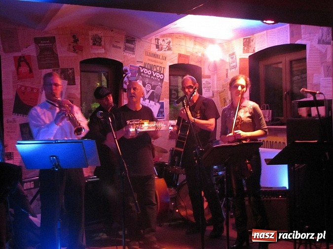 Zdjęcie w galerii na portalu naszraciborz.pl: Radosne muzyczne wspomnienie o Antonim Kucznierzu wiadomości z regionu