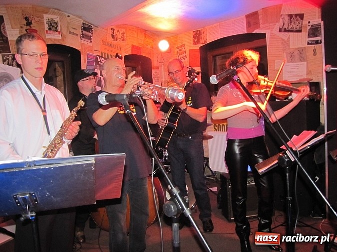 Zdjęcie w galerii na portalu naszraciborz.pl: Radosne muzyczne wspomnienie o Antonim Kucznierzu wiadomości z regionu