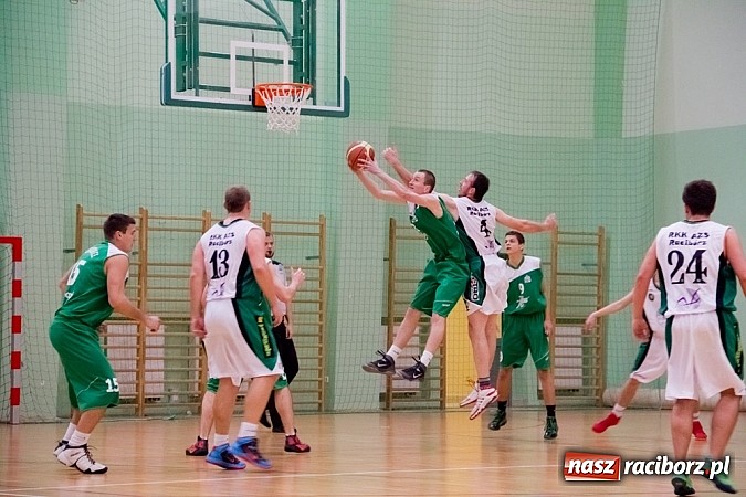 Zdjęcie w galerii na portalu naszraciborz.pl: Lider z Katowic nie dał żadnych szans RKK wiadomości z regionu