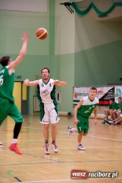 Zdjęcie w galerii na portalu naszraciborz.pl: Lider z Katowic nie dał żadnych szans RKK wiadomości z regionu