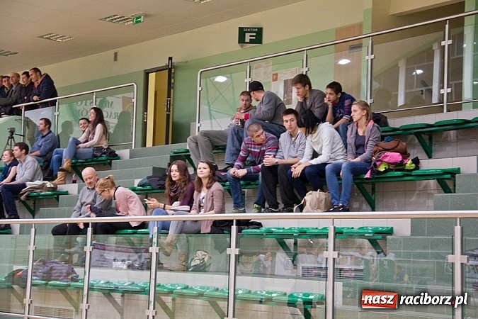 Zdjęcie w galerii na portalu naszraciborz.pl: Lider z Katowic nie dał żadnych szans RKK wiadomości z regionu