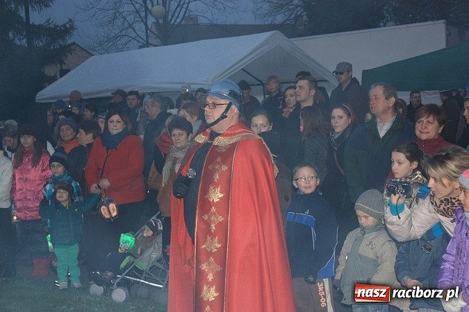 Zdjęcie w galerii na portalu naszraciborz.pl: Od Mikołaszka na ryneczek - św. Marcin w Krzanowicach wiadomości z regionu