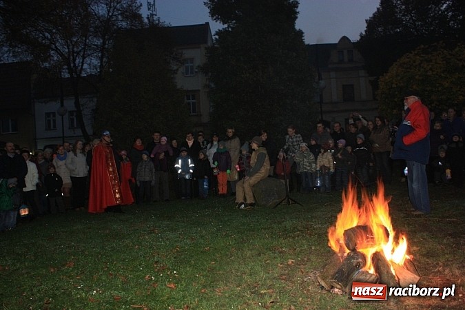 Zdjęcie w galerii na portalu naszraciborz.pl: Od Mikołaszka na ryneczek - św. Marcin w Krzanowicach wiadomości z regionu