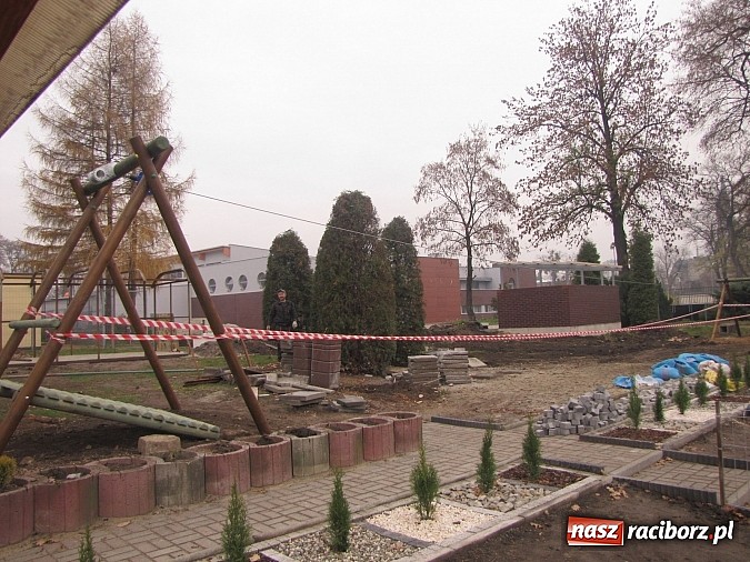 Zdjęcie w galerii na portalu naszraciborz.pl: Siłownia pod chmurką strzałem w dziesiątkę wiadomości z regionu