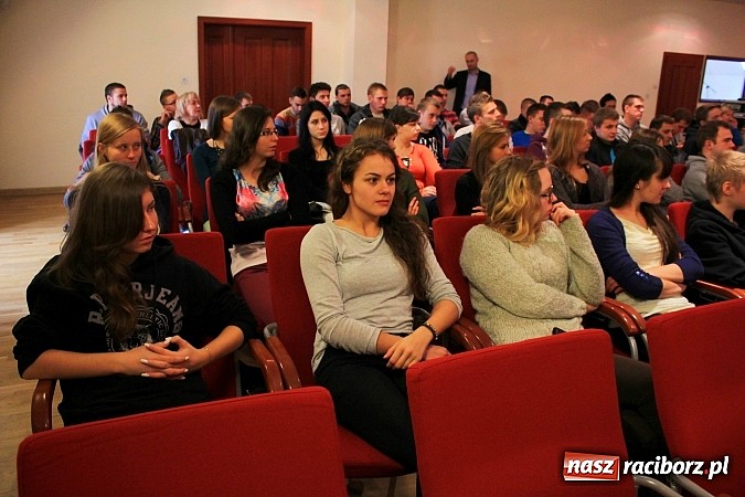 Zdjęcie w galerii na portalu naszraciborz.pl: Światowy Tydzień Przedsiębiorczości ruszył na Zamku wiadomości z regionu