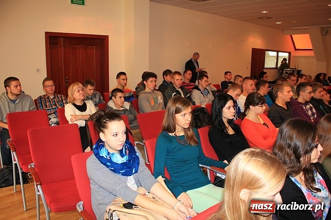 Zdjęcie w galerii na portalu naszraciborz.pl: Światowy Tydzień Przedsiębiorczości ruszył na Zamku wiadomości z regionu