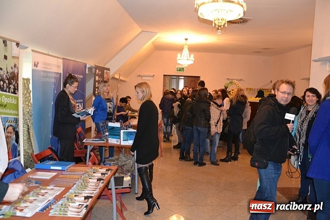 Zdjęcie w galerii na portalu naszraciborz.pl: Światowy Tydzień Przedsiębiorczości ruszył na Zamku wiadomości z regionu