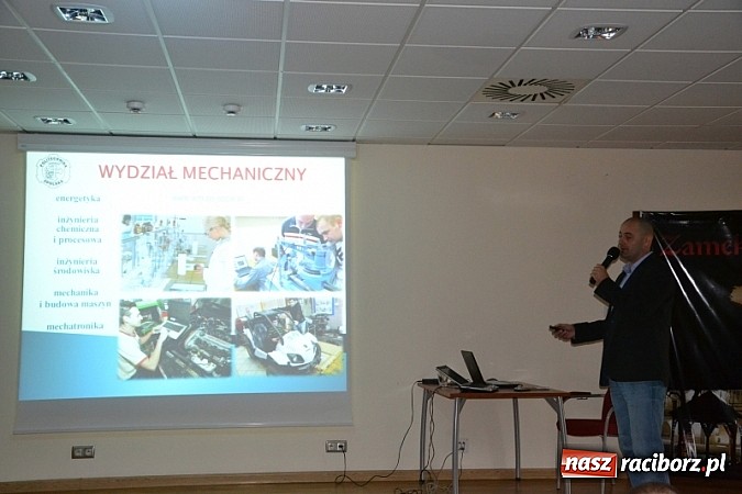 Zdjęcie w galerii na portalu naszraciborz.pl: Światowy Tydzień Przedsiębiorczości ruszył na Zamku wiadomości z regionu