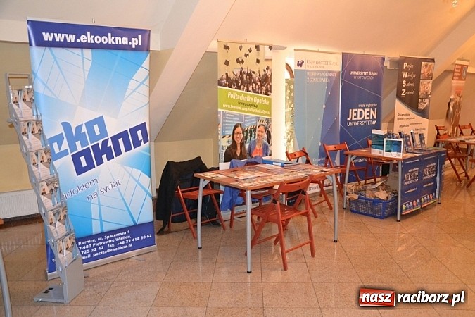 Zdjęcie w galerii na portalu naszraciborz.pl: Światowy Tydzień Przedsiębiorczości ruszył na Zamku wiadomości z regionu