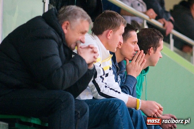 Zdjęcie w galerii na portalu naszraciborz.pl: Nieudana pogoń Żorskiej. OSK Elka na kolanach wiadomości z regionu