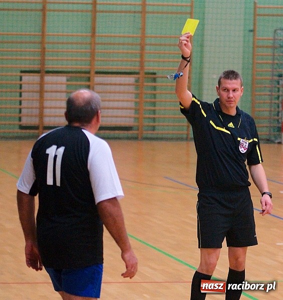 Zdjęcie w galerii na portalu naszraciborz.pl: Nieudana pogoń Żorskiej. OSK Elka na kolanach wiadomości z regionu