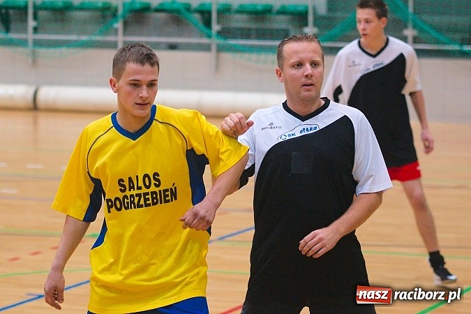 Zdjęcie w galerii na portalu naszraciborz.pl: Nieudana pogoń Żorskiej. OSK Elka na kolanach wiadomości z regionu