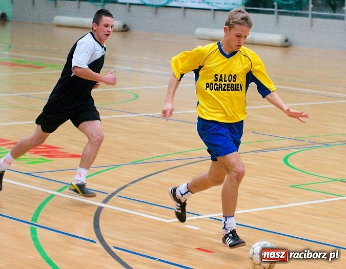Zdjęcie w galerii na portalu naszraciborz.pl: Nieudana pogoń Żorskiej. OSK Elka na kolanach wiadomości z regionu