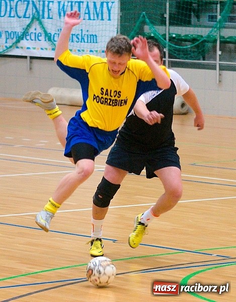 Zdjęcie w galerii na portalu naszraciborz.pl: Nieudana pogoń Żorskiej. OSK Elka na kolanach wiadomości z regionu