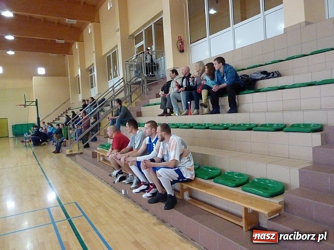 Zdjęcie w galerii na portalu naszraciborz.pl: Ciekawe gry w amatorskiej lidze w Rudniku wiadomości z regionu