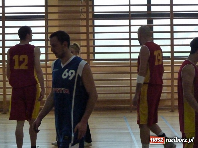 Zdjęcie w galerii na portalu naszraciborz.pl: Ciekawe gry w amatorskiej lidze w Rudniku wiadomości z regionu