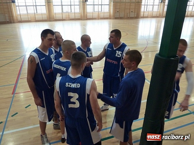 Zdjęcie w galerii na portalu naszraciborz.pl: Ciekawe gry w amatorskiej lidze w Rudniku wiadomości z regionu